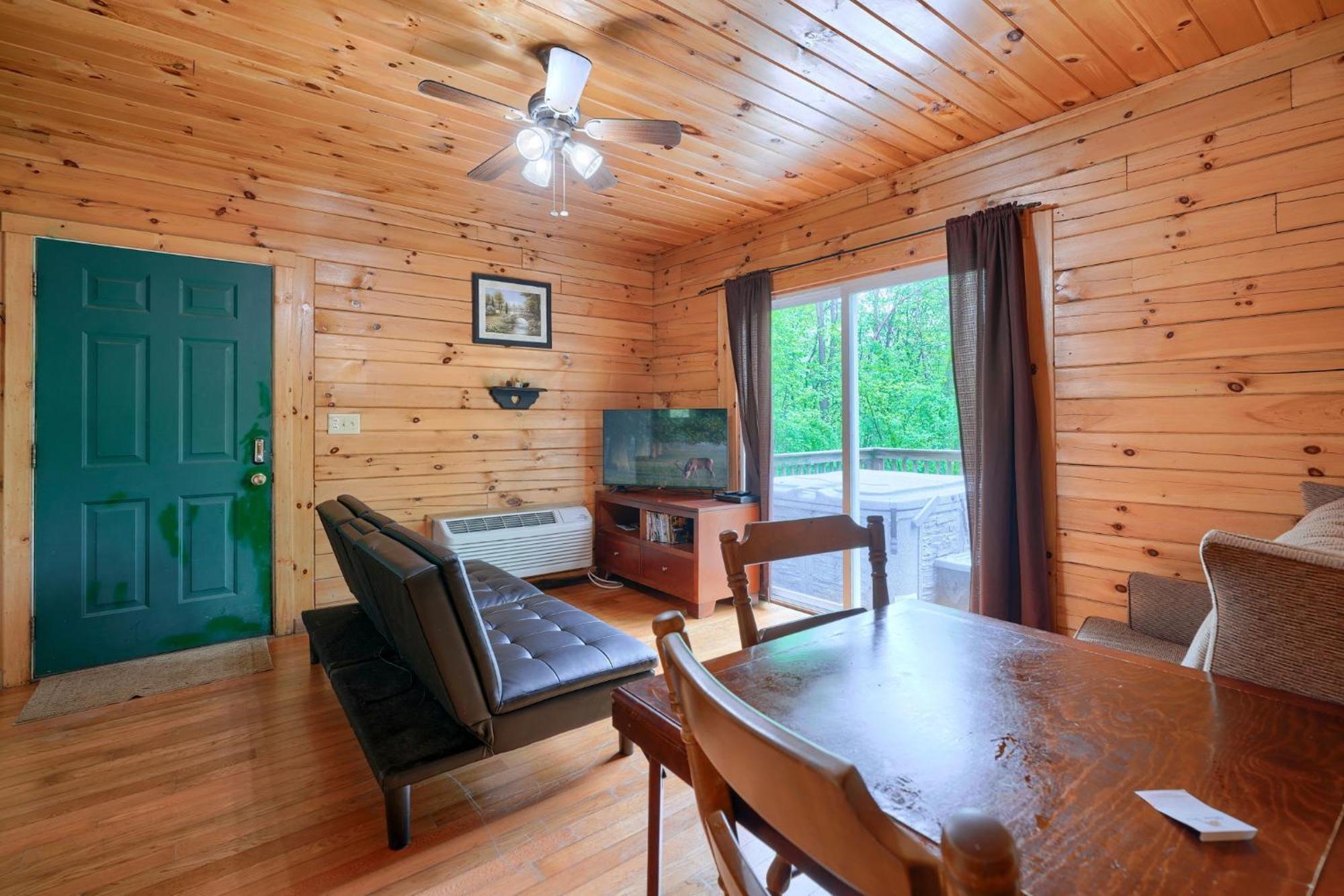 Blue Rose Cabins - Big Woody Cabin Logan Extérieur photo