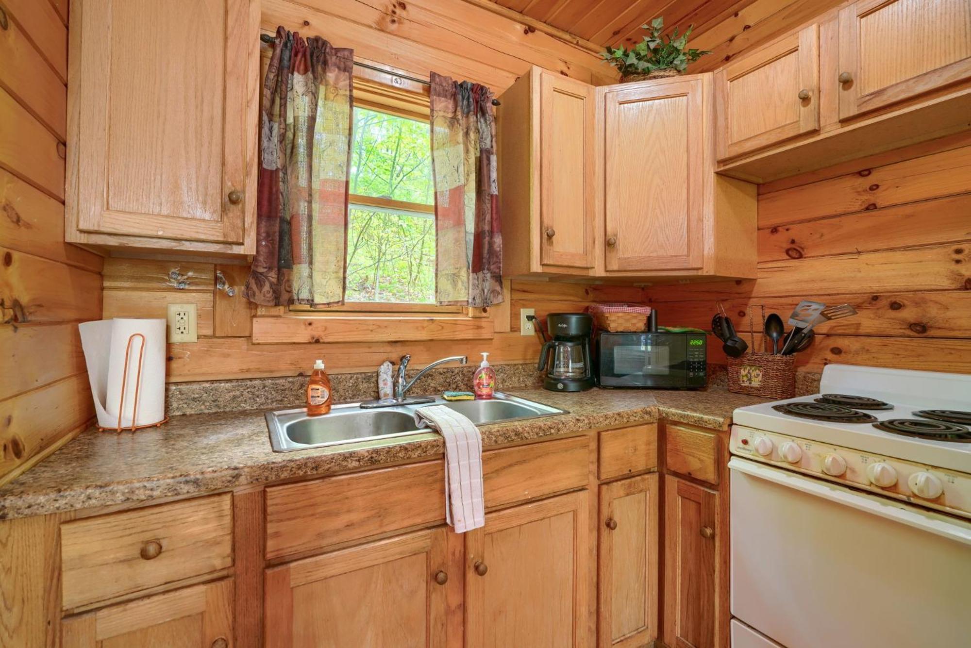 Blue Rose Cabins - Big Woody Cabin Logan Extérieur photo