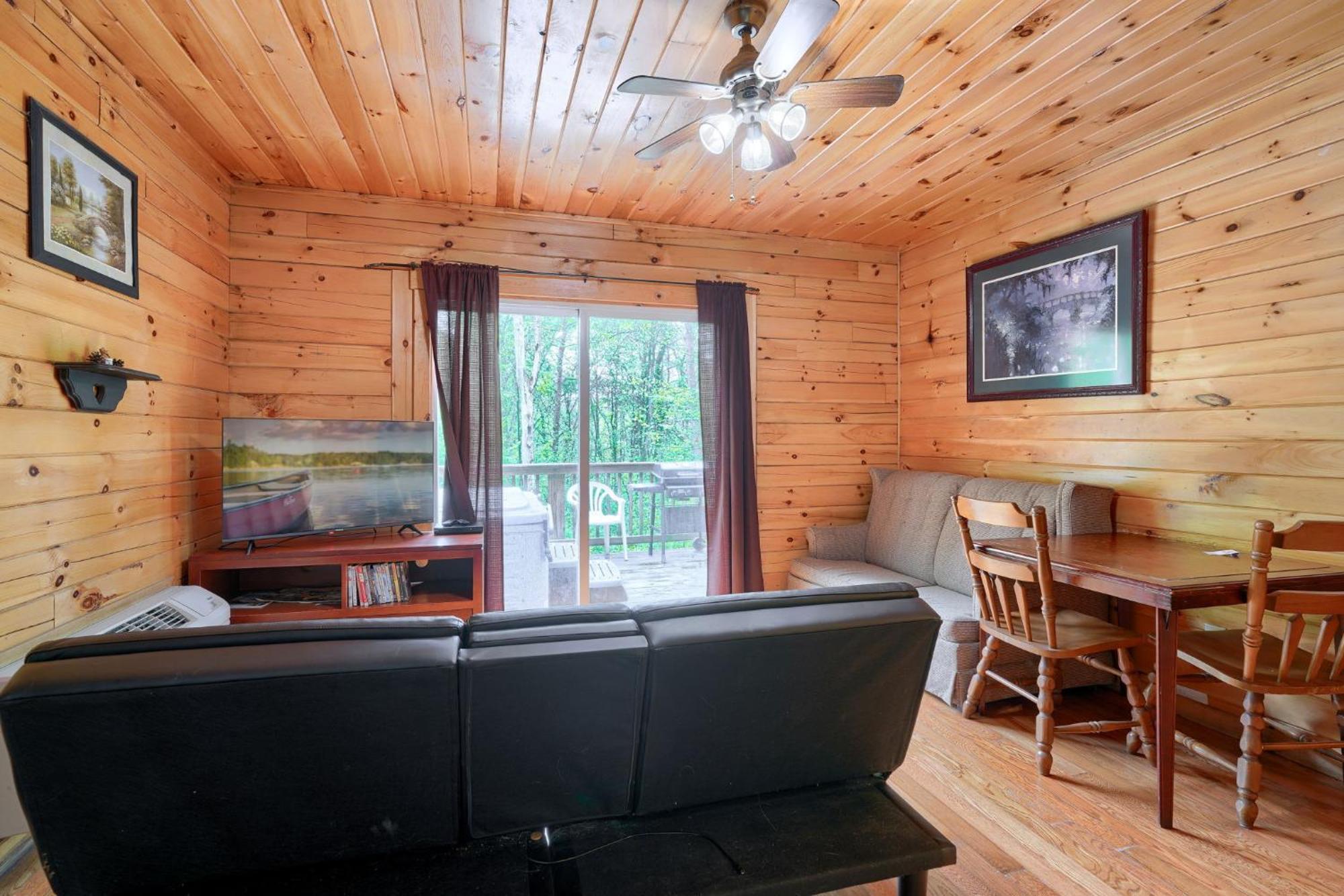 Blue Rose Cabins - Big Woody Cabin Logan Extérieur photo